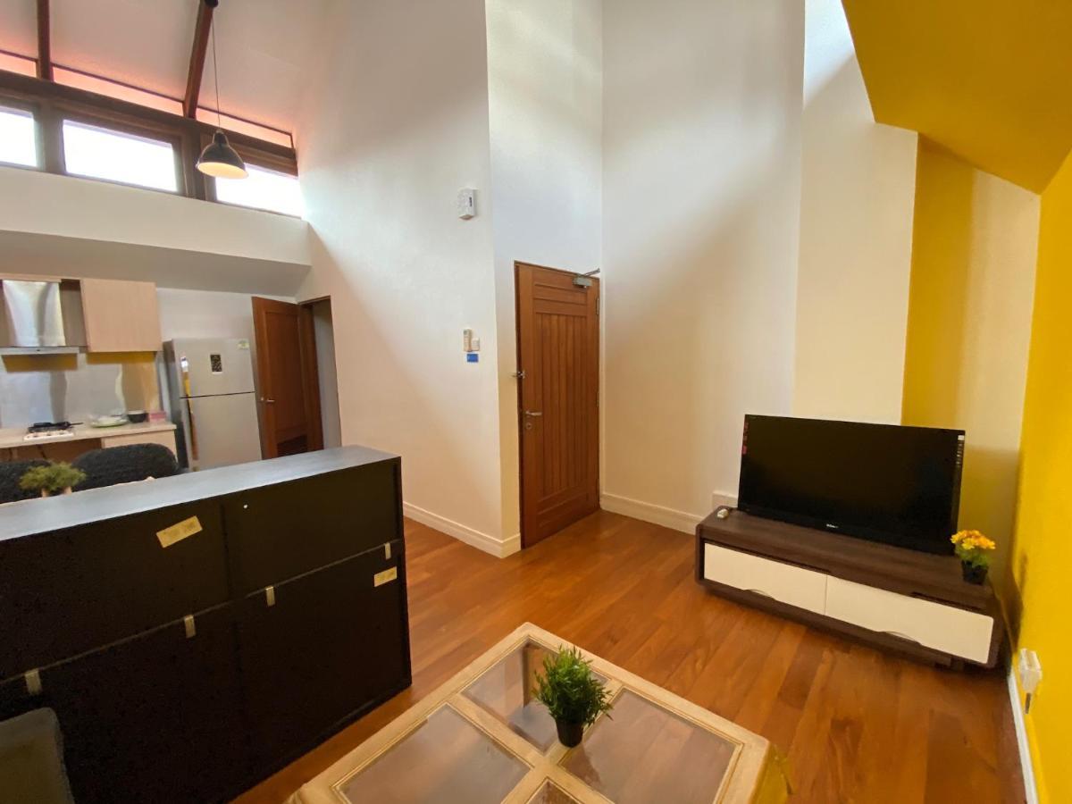 Club House Apartment *